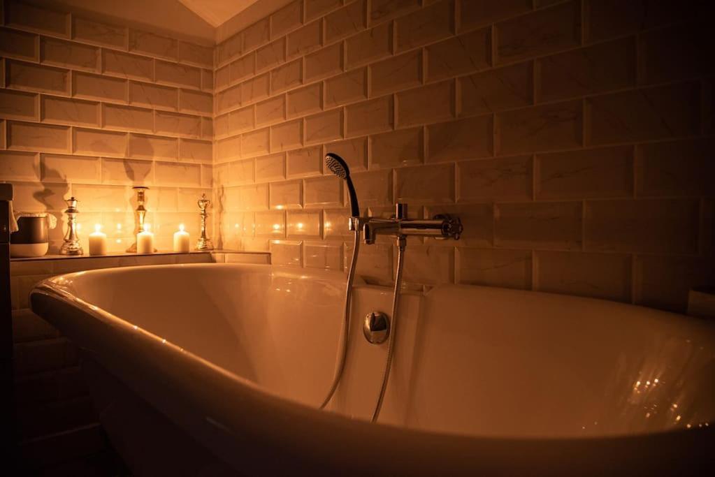 アヴィニョン Loft Evasion - Terrasse & Garage Proche Centreヴィラ エクステリア 写真
